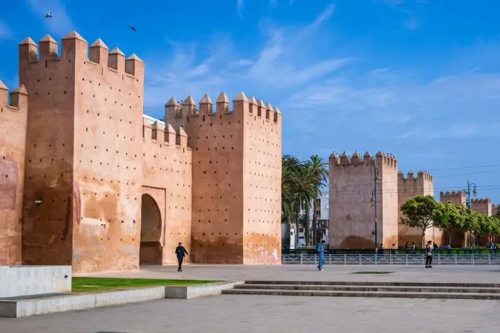 Explorar la kasbah de los Udayas
