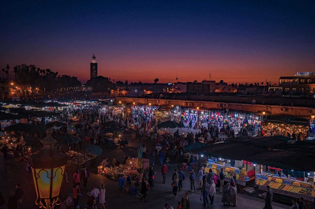 a_different_perspective-marrakech-4500910_1280