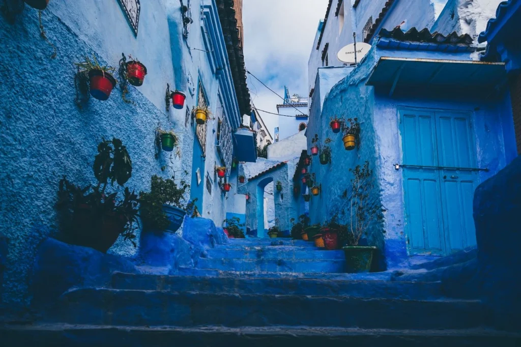Capture Iconic Blue Alleyways