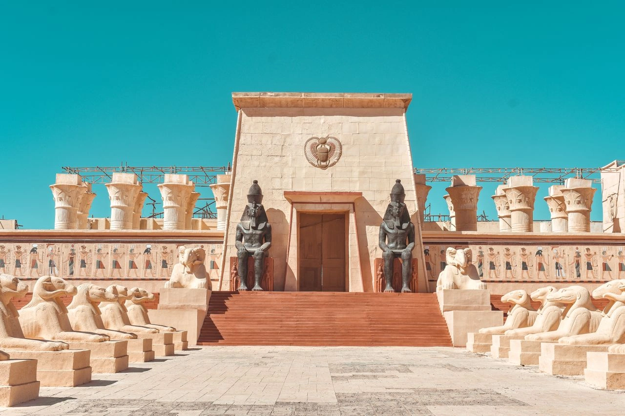 Explore Famous Film Locations