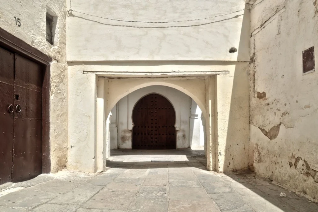 Explore the Royal Granaries & Stables